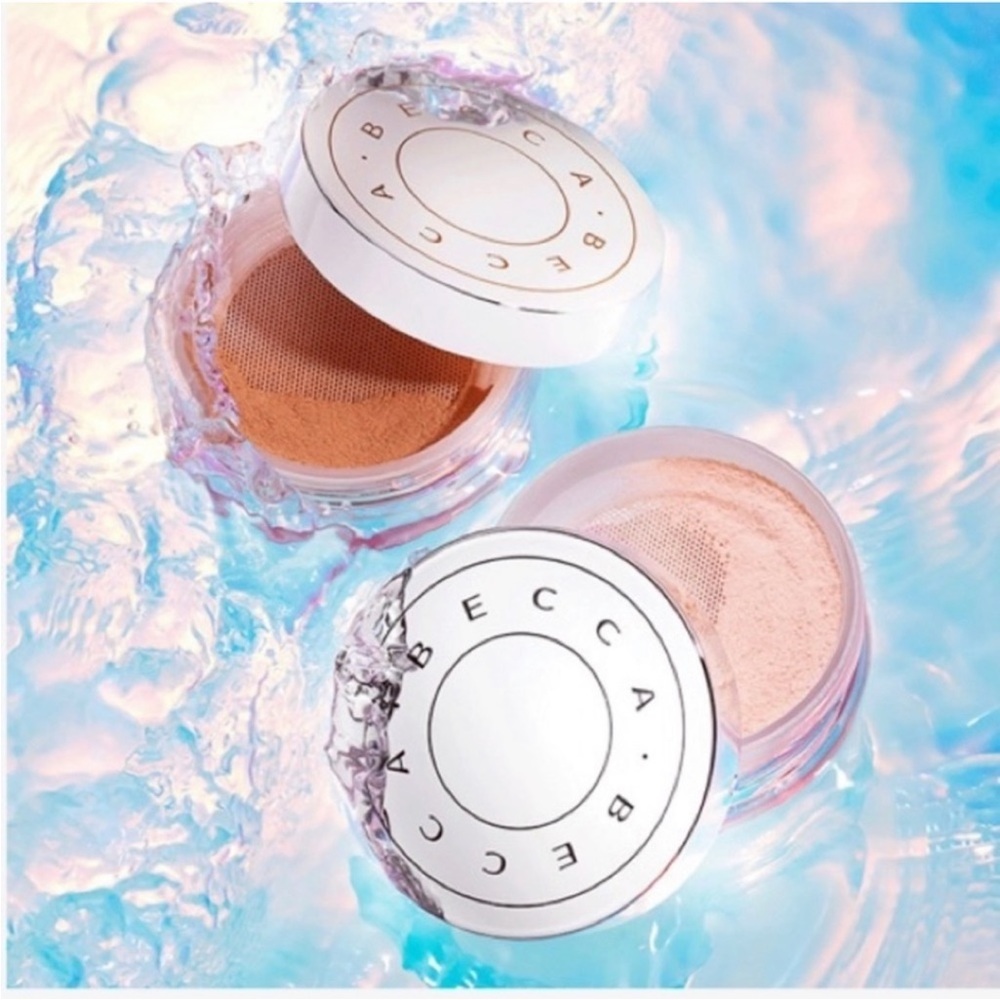 BECCA cosmetics Gold and bronze hydroMist powder